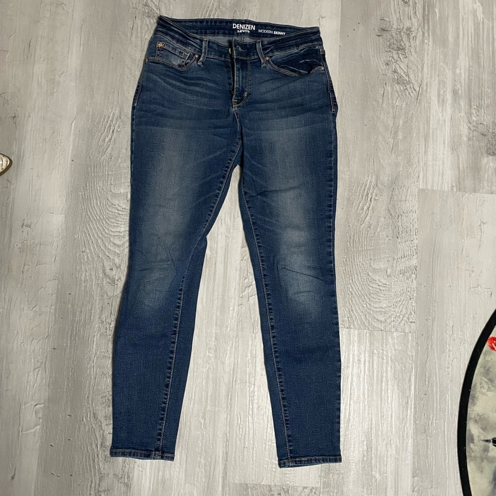 Skinny jeans
